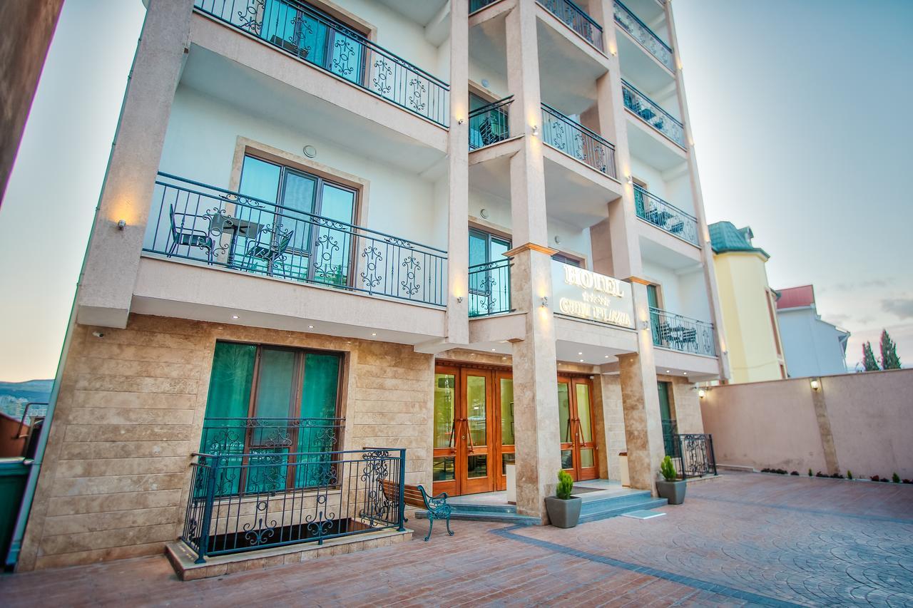 Gtm Plaza Hotel Tbilisi Bagian luar foto