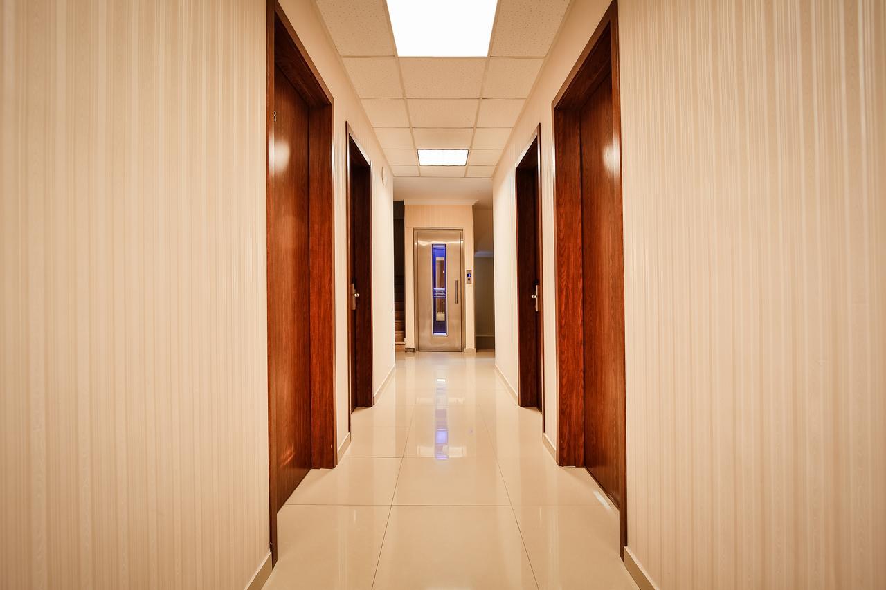 Gtm Plaza Hotel Tbilisi Bagian luar foto