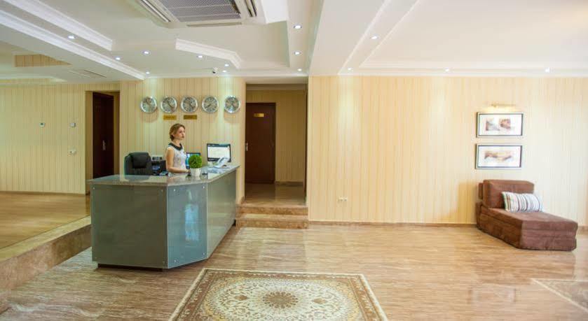 Gtm Plaza Hotel Tbilisi Bagian luar foto